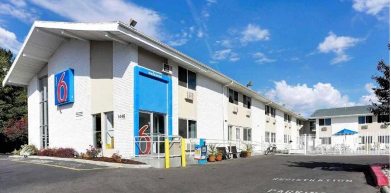 Hilltop Hotel アイダホフォールズ エクステリア 写真
